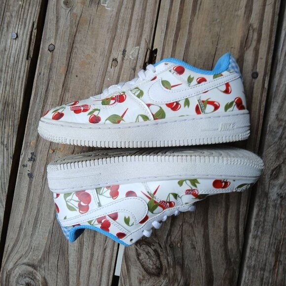 Nike Force 1 Youth Cherry Print Sneakers - Size 1Y - Picture 4 of 8